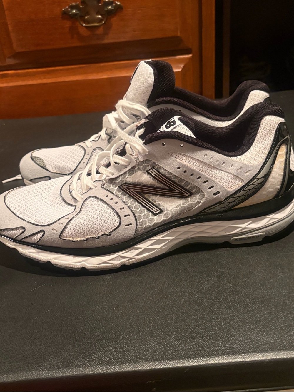 New Balance Women's White and Black Athletic Running Shoes